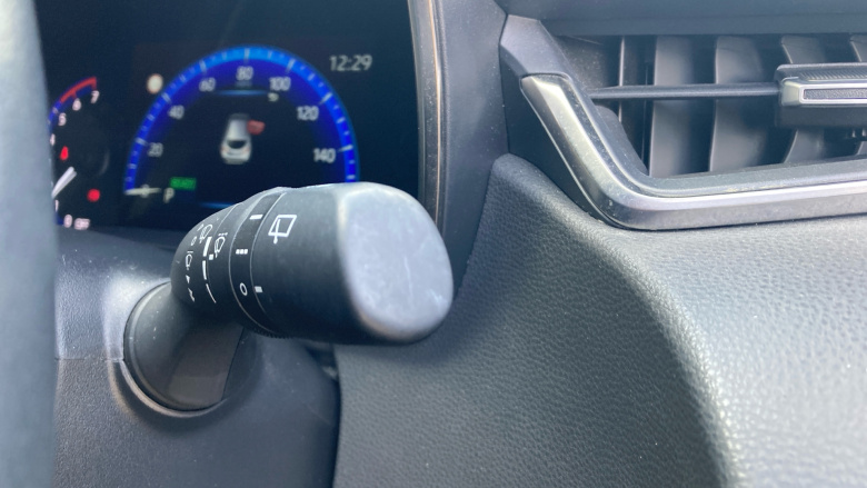 Toyota Corolla 1.8 VVT-i Hybrid Icon 5dr CVT Hybrid Hatchback